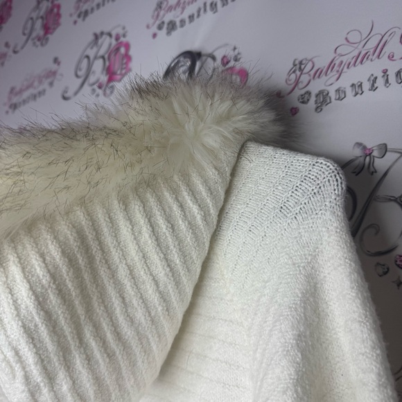 Cat & jack sweater pull over faux fur trim hood hoodie warm cozy knit crochet - Picture 8 of 11